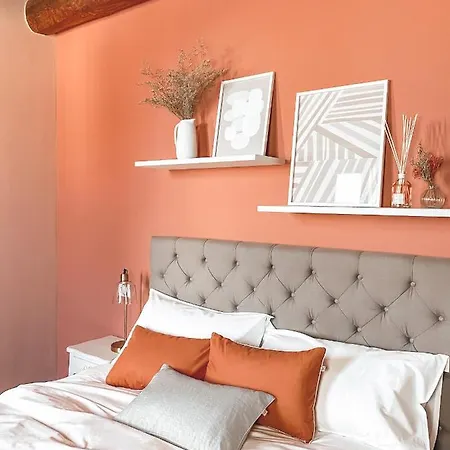 La Maison Bed and Breakfast 3*