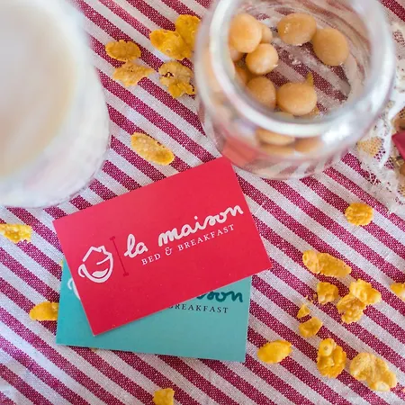 La Maison Bed and breakfast